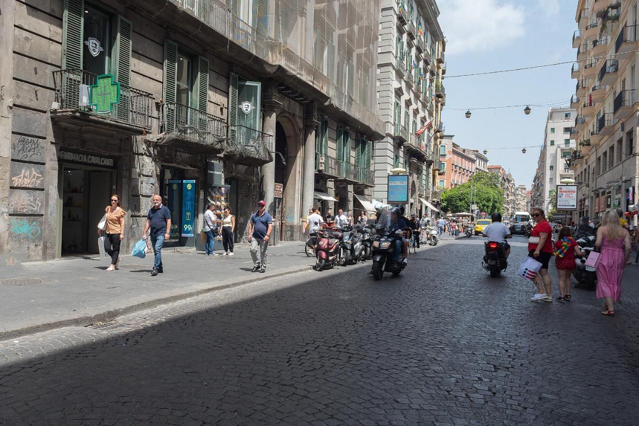 Toledo 116 * Napoli